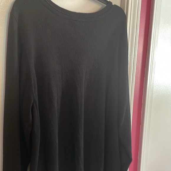 Women’s long sleeve sweater. - Picture 4 of 4